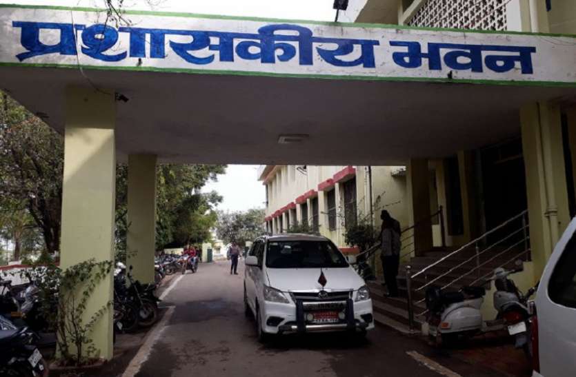 rewa विश्वविद्यालय की कक्षाओं के संचालन में अब भी कोरोना का साया