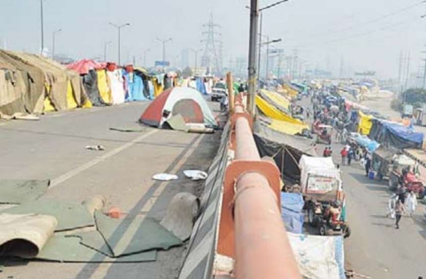 ghazipur-border.jpg आंदोलन को मजबूती देने में जुटे किसान नेता तो दूसरी तरफ उठी धरना खत्म करने की मांग