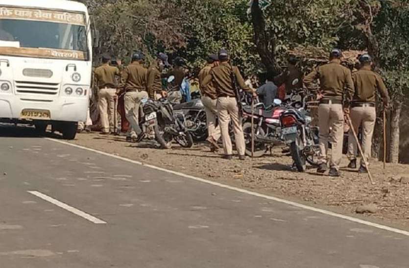 woman attempted suicide two children case पुलिस की मौजदूगी में हुआ महिला का पीएम, अस्पताल में भर्ती दोनों बच्चों की हालत स्थिर