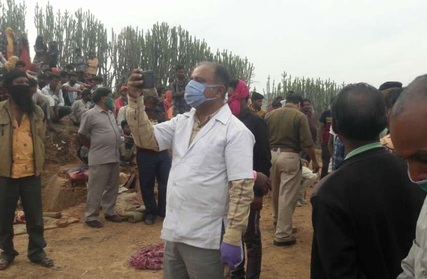हत्या कर घर में ही दफन किया शव हत्या कर घर में ही दफन किया शव