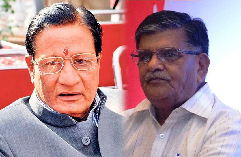shanti dhariwal and Gulabchand Kataria issue of attack on RSS worker RSS कार्यकर्ता पर हमले का मामलाः गहलोत की मौजूदगी में धारीवाल और कटारिया के बीच तीखी नोक-झोंक