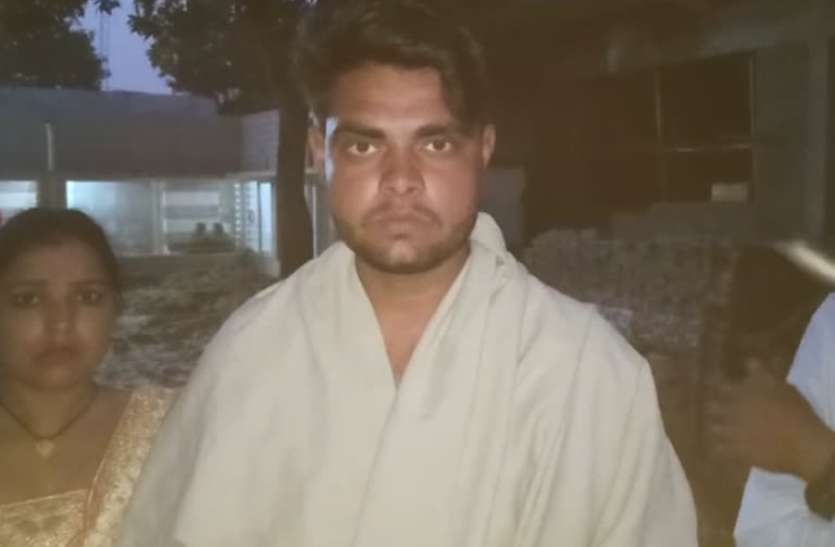 1708.jpg शोहदों ने डीजे पर डांस कर रही युवतियों से की छेड़छाड़, बरातियों से की लूट