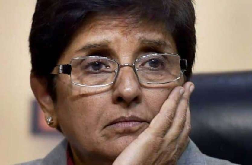 , पुडुचेरी के उप राज्यपाल पद से हटाए जाने के बाद किरण बेदी ने ट्वीट कर दी अपनी पहली प्रतिक्रिया, जानिए क्या कहा