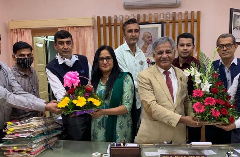 राजभवन व विश्वविद्यालयों के पार्कों में दिखेगा खेजड़ली बलिदान राजभवन व विश्वविद्यालयों के पार्कों में दिखेगा खेजड़ली बलिदान