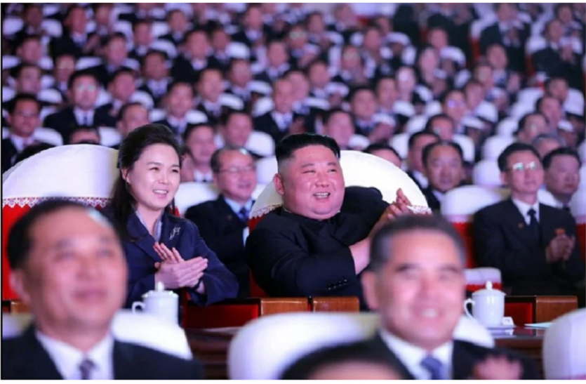 kim_jong_un.png Kim Jong Un की पत्नी एक साल बाद आईं नजर, रहस्यमय ढंग से हो गईं थीं लापता