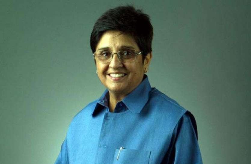 तमिलइसै आज पुदुचेरी की उपराज्यपाल के पद का कार्यभार संभालेंगी तमिलइसै आज पुदुचेरी की उपराज्यपाल के पद का कार्यभार संभालेंगी