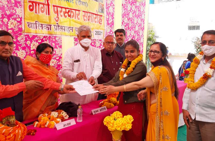 बालिका शिक्षा को लेकर बदलनी होगी मानसिकता बालिका शिक्षा को लेकर बदलनी होगी मानसिकता