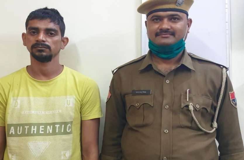 एटीएम कार्ड बदलकर ठगी करने वाला गिरफ्तार एटीएम कार्ड बदलकर ठगी करने वाला गिरफ्तार
