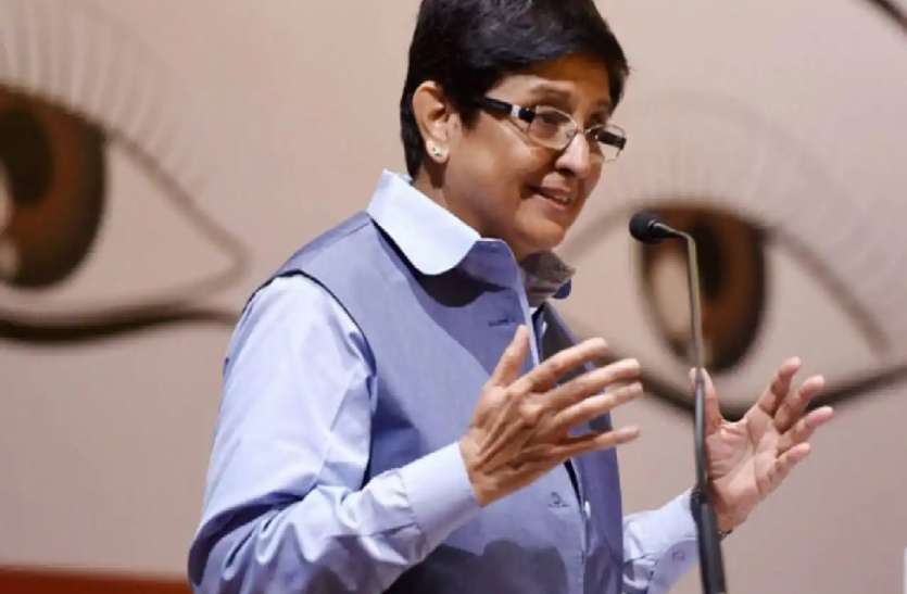 आपकी बात, पुडुचेरी का राजनीतिक घटनाक्रम क्या किसी रणनीति का परिणाम है? आपकी बात, पुडुचेरी का राजनीतिक घटनाक्रम क्या किसी रणनीति का परिणाम है?
