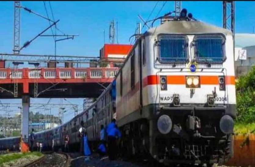 Indian Railways Indian Railways ने शुरू की कई स्पेशल ट्रेन, जानिए किन रूट्स पर होगा फायदा