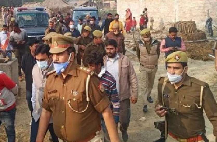 1_18.jpg उन्नाव केस में नाबालिग आरोपी 24 घंटे में हुआ बालिग, कोर्ट ने दोनों को भेजा जेल