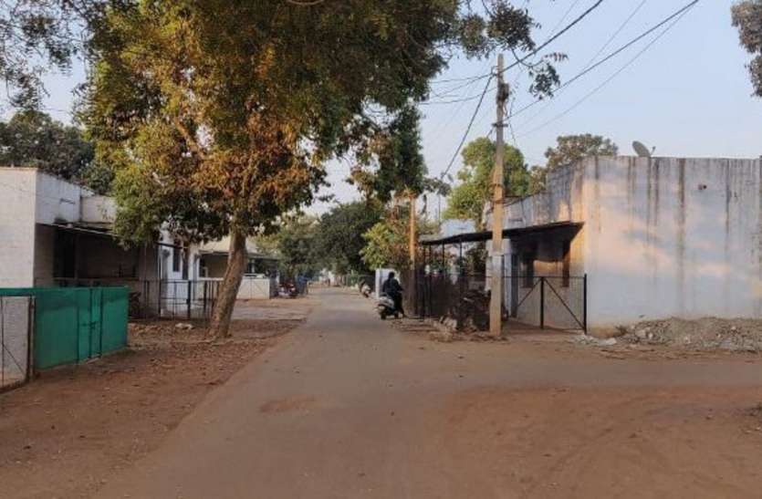 बिजली बिल देख पुलिस कर्मियों के होश उड़े बिजली बिल देख पुलिस कर्मियों के होश उड़े
