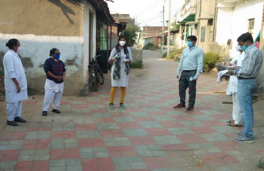 Ahmadabad News : डेमोल गांव में ग्रामीणों ने स्वैच्छिक लॉकडाउन लगाया
