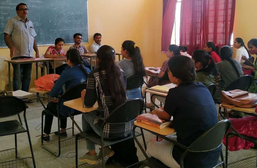 मातृभाषा संवाद ही नहीं सस्कृति और संस्कारों की संवाहिका मातृभाषा संवाद ही नहीं सस्कृति और संस्कारों की संवाहिका