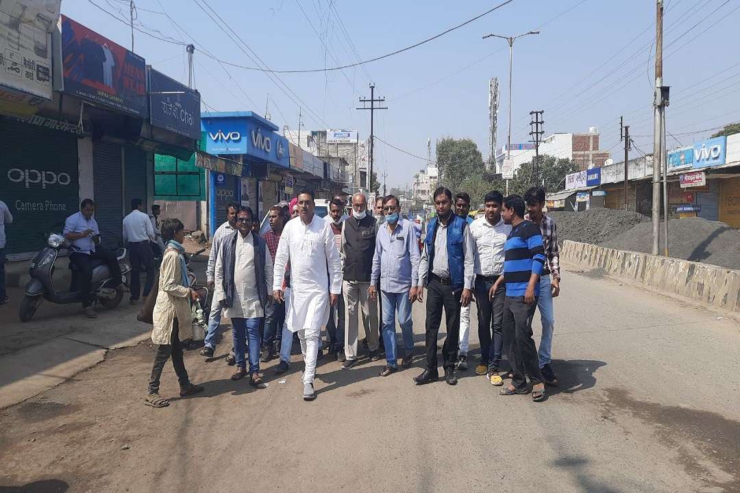 पेट्रोल डीडल की कीमतों में वृद्धि के खिलाफ कांग्रेस का बंद