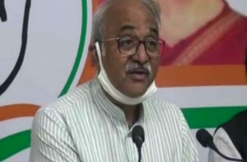 पूर्व विधानसभा अध्यक्ष एनपी प्रजापति MP के पूर्व विधानसभा अध्यक्ष ने दी नेताओं को नसीहत