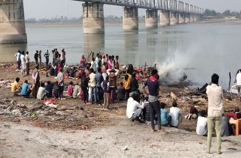अयोध्या में विकास की ये कैसे व्यवस्था Ayodhya Development : आखिर अयोध्या में विकास की ये कैसे व्यवस्था