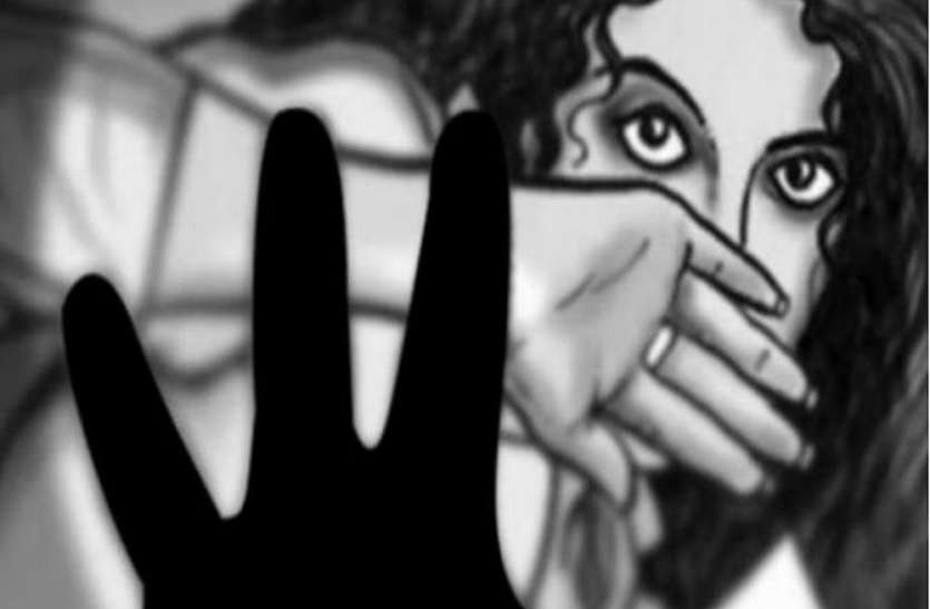 छह साल की बच्ची से नाबालिग पर रेप का आरोप, आरोपी के खिलाफ पाक्सो एक्ट दर्ज छह साल की बच्ची से नाबालिग पर रेप का आरोप, आरोपी के खिलाफ पाक्सो एक्ट दर्ज