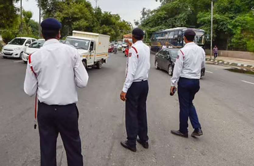 यूपी के वाहन चालकों के लिए बड़ी खबर, अब आंखों की होगी जांच यूपी के वाहन चालकों के लिए बड़ी खबर, अब आंखों की होगी जांच