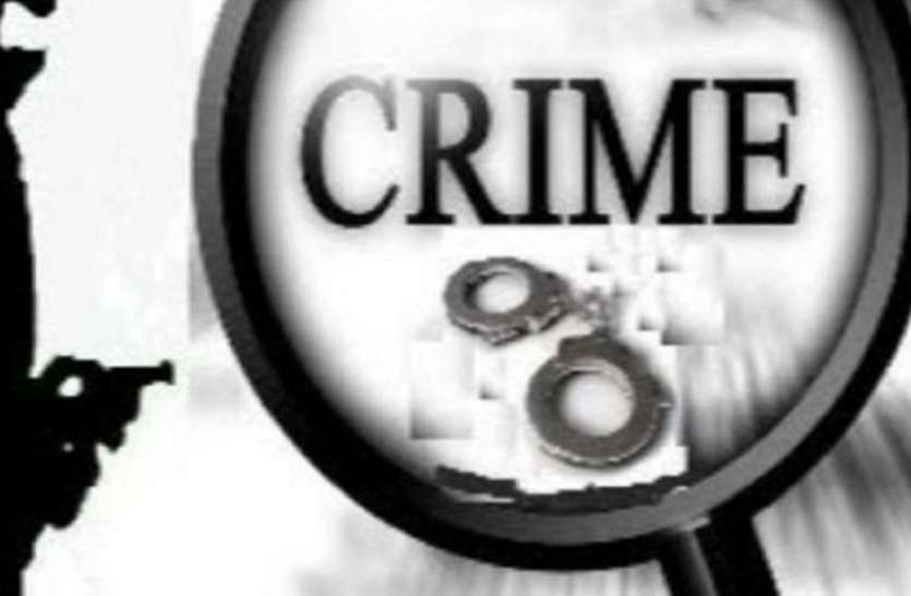 Ahmadabad News : कांग्रेस की महिला कार्यकर्ता के घर से शराब बरामद Ahmadabad News : कांग्रेस की महिला कार्यकर्ता के घर से शराब बरामद