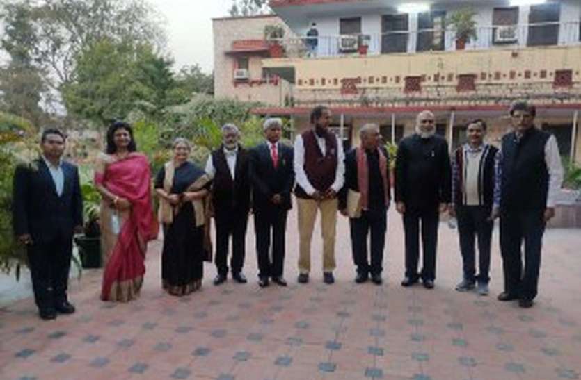 विवि ने की 34 एकड़ जमीन कानूनन लेने की तैयारी विवि ने की 34 एकड़ जमीन कानूनन लेने की तैयारी