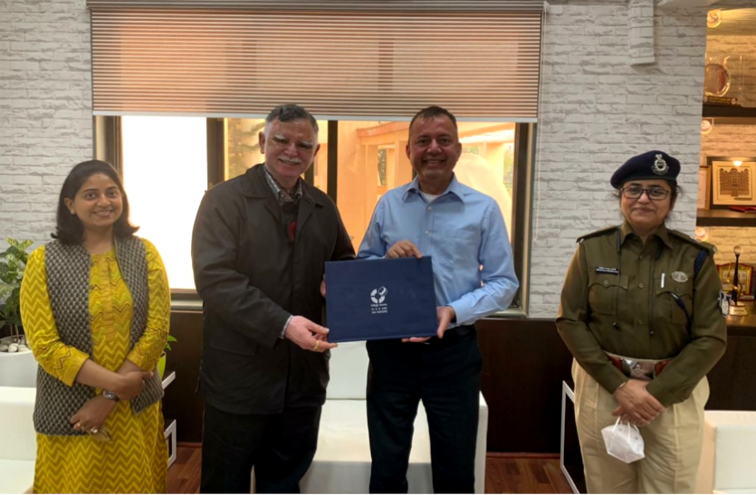 news आत्मनिर्भर मध्य प्रदेश : अब पुलिसकर्मी की पत्नी को अर्थ तंत्र सिखाएगा IIM, इस शहर से होगी शुरुआत