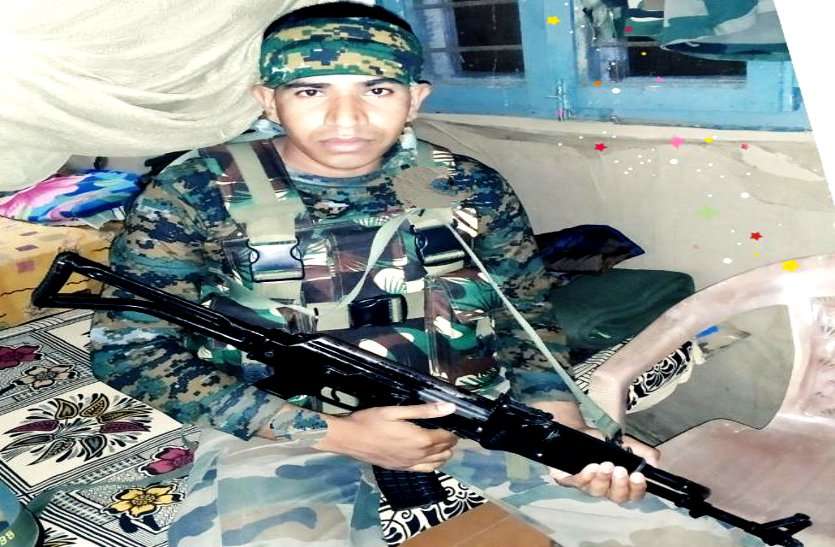 रोड एक्सीडेंट में असम राइफल के जवान की मौत, रातभर सड़क पर पड़ी रही लाश, सुबह राहगीरों ने दी परिवार को सूचना रोड एक्सीडेंट में असम राइफल के जवान की मौत, रातभर सड़क पर पड़ी रही लाश, सुबह राहगीरों ने दी परिवार को सूचना