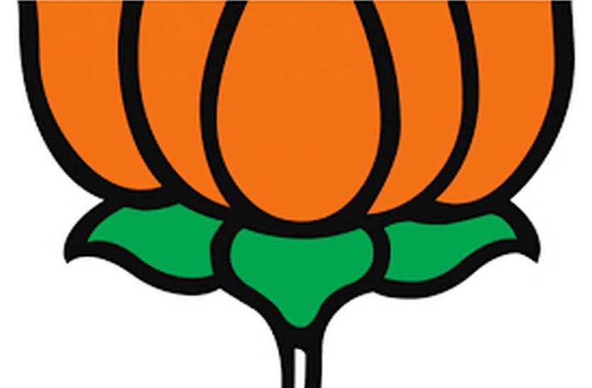 जिला भाजपा ने 12 सदस्यों को किया सस्पेंड जिला भाजपा ने 12 सदस्यों को किया सस्पेंड