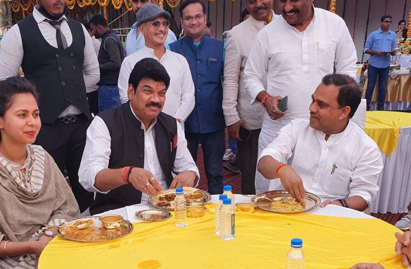 euwtcthvoacemfa_6697240_835x547-m.jpg सोशल मीडिया पर हुए ट्रॉल तो मंत्री ने लिया निर्णय एक साल तक नहीं करेंगे भोजन