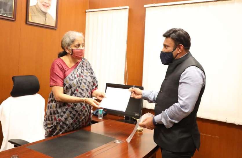 कर्नाटक में आज से लागू होंगे कोरोना के नए नियम : डॉ सुधाकर कर्नाटक में आज से लागू होंगे कोरोना के नए नियम : डॉ सुधाकर