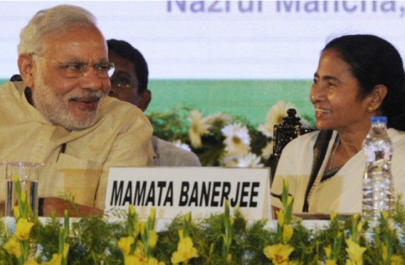 modi-mamata ममता बनर्जी ने पीएम मोदी से बनाई दूरी, रेल परियोजनाओं के उद्घाटन कार्यक्रम में नहीं होंगी शामिल