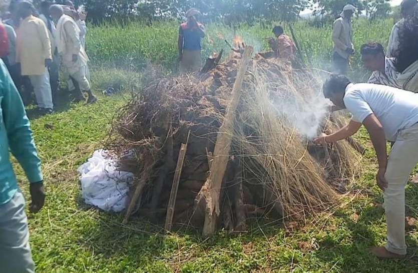 23 पंचायतों में नहीं मुक्तिधाम, होती है परेशानी 23 पंचायतों में नहीं मुक्तिधाम, होती है परेशानी