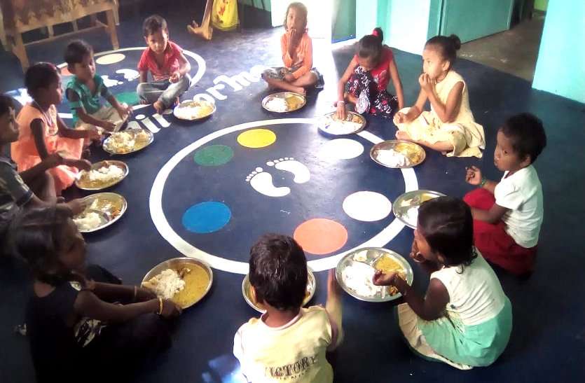 पाटन का गुजरा और बटरेल हुआ कुपोषण मुक्त, दुर्ग जिले के 11 हजार में से 3600 बच्चे भी आए सुपोषण की श्रेणी में पाटन का गुजरा और बटरेल हुआ कुपोषण मुक्त, दुर्ग जिले के 11 हजार में से 3600 बच्चे भी आए सुपोषण की श्रेणी में