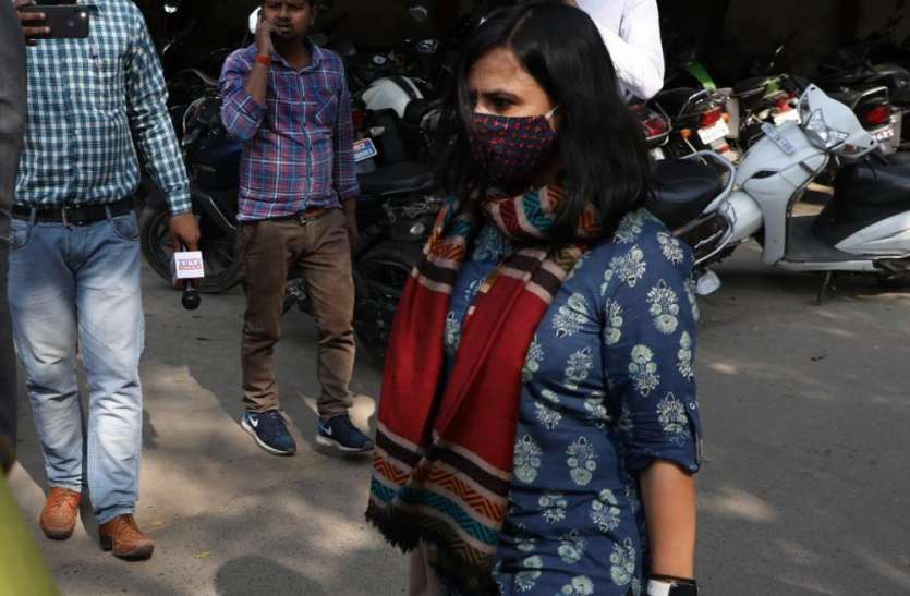 Tandav 'तांडव' मामलाः अमेजॉन प्राइम की इंडिया हेड पहुंचीं हजरतगंज थाने, बयान कराया दर्ज