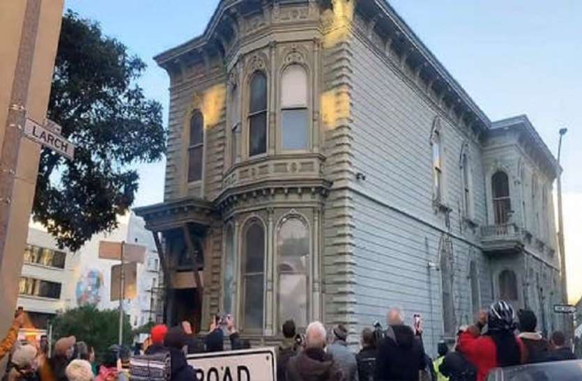 (Victorian House 139 साल पुराने घर को दूसरी जगह किया शिफ्ट, जिसने भी देखा उड़ गए उसके होश - वायरल हुआ Video