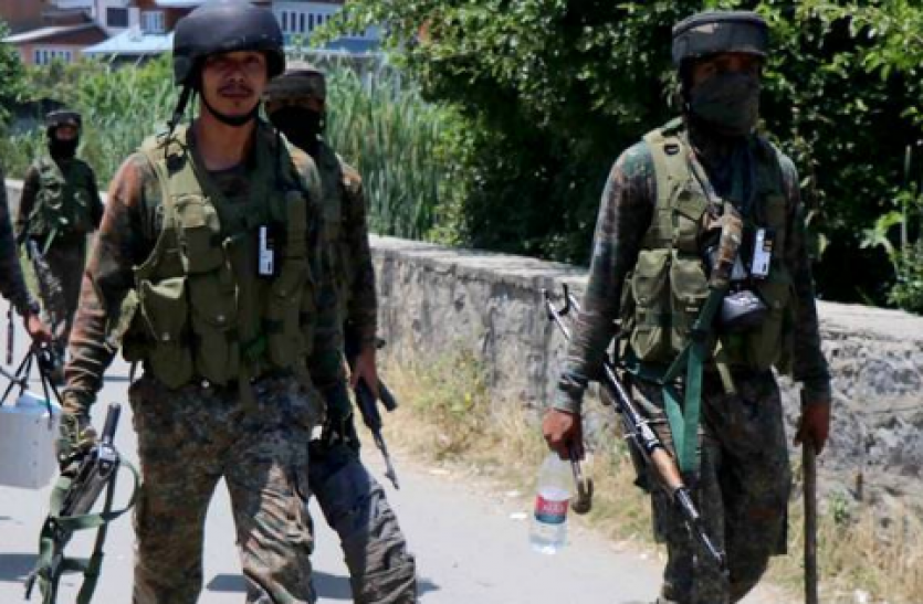 anantnag encounter जम्मू-कश्मीर : अनंतनाग में सुरक्षाबलों को मिली बड़ी कामयाबी, मुठभेड़ में 4 आतंकवादी ढेर