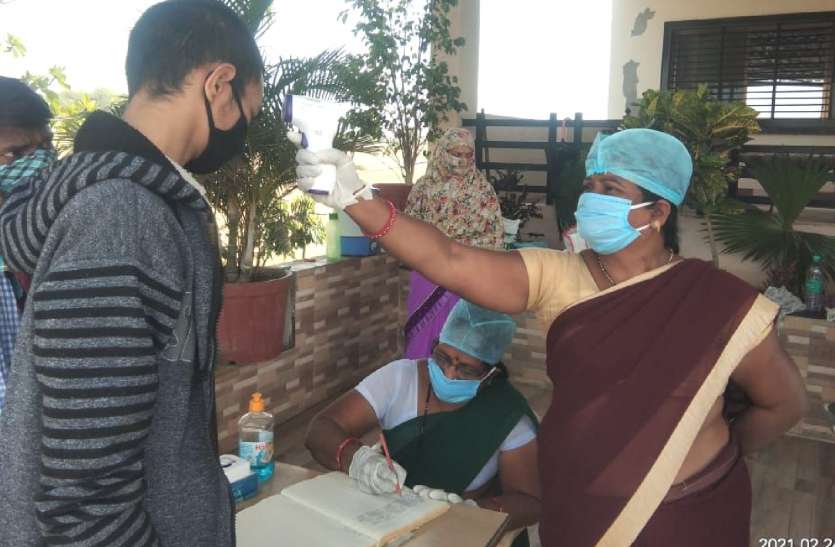 E-positive again on second day in Burhanpur, concern increased बुरहानपुर में दूसरे दिन फिर आठ पॉजिटिव, बढ़ी चिंता