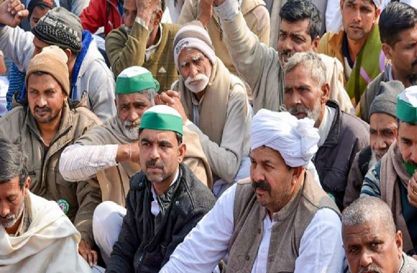 कृषि सुधार कानूनों के खिलाफ आज बाराबंकी में किसान महापंचायत, गरजेंगे नरेश टिकैत, हजारों किसान भरेंगे हुंकार कृषि सुधार कानूनों के खिलाफ आज बाराबंकी में किसान महापंचायत, गरजेंगे नरेश टिकैत, हजारों किसान भरेंगे हुंकार