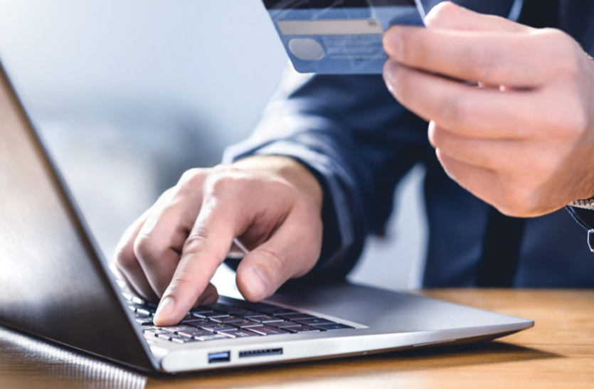 online_fraud.png डेबिट कार्ड का इस्तेमाल करते वक्त भूलकर भी न करें ये गलतियां, नहीं तो बैंक अकाउंट हो सकता है साफ