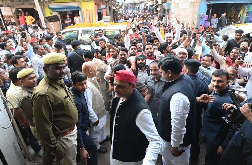 Akhilesh Yadav in Jaunpur पूर्वांचल दौरे पर अखिलेश यादव, चुनाव तैयारियों को देंगे धार, जौनपुर में बोले किसी काम की नहीं सरकार