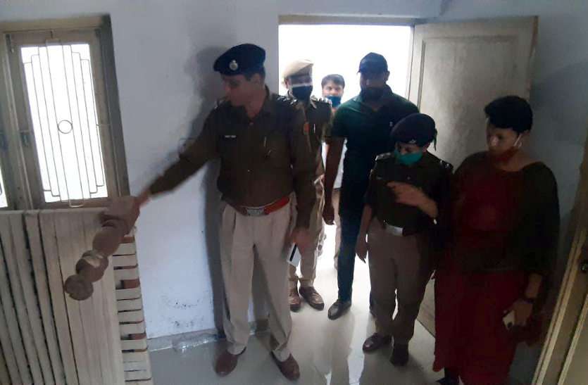 a4.jpg 20 साल से बंद पड़े मकान का अचानक हुआ सौदा, एक महीने बाद हो गया बड़ा कांड
