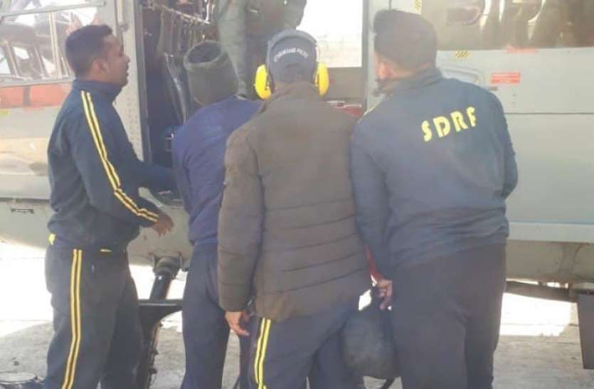 navy.jpg भारतीय नौसेना के नेवी डाइवर्स नापेंगे झील की गहराई, गुम लोगों के शव भी तलाशेंगे