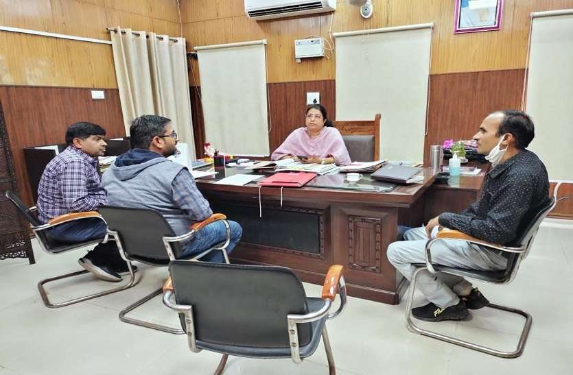 यूआईटी ने भी माना...स्कीम नंबर 13 की योजना बाधित होने से सक्रिय हो रहा भूमाफिया गिरोह यूआईटी ने भी माना...स्कीम नंबर 13 की योजना बाधित होने से सक्रिय हो रहा भूमाफिया गिरोह