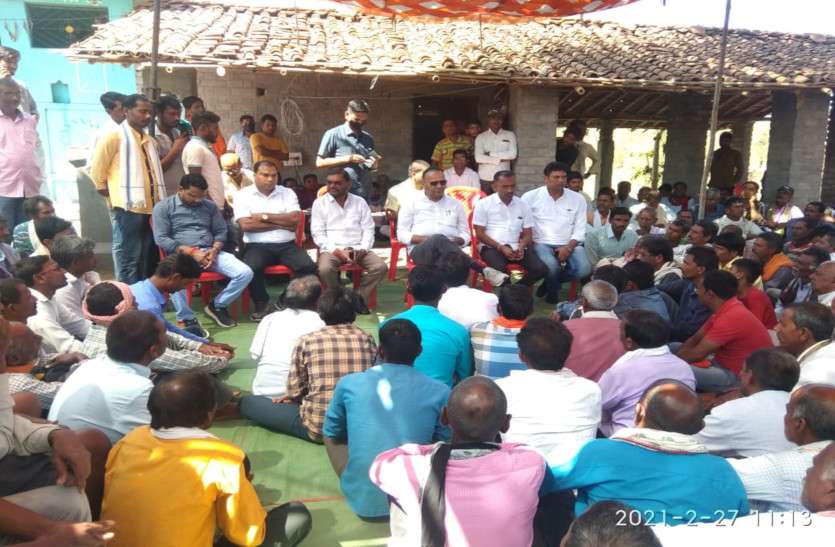 ajay_chandrakar.jpg रेत खदान बंद कराने ग्रामीणों के प्रदर्शन को पूर्व मंत्री अजय चंद्राकर का समर्थन, कही ये बात