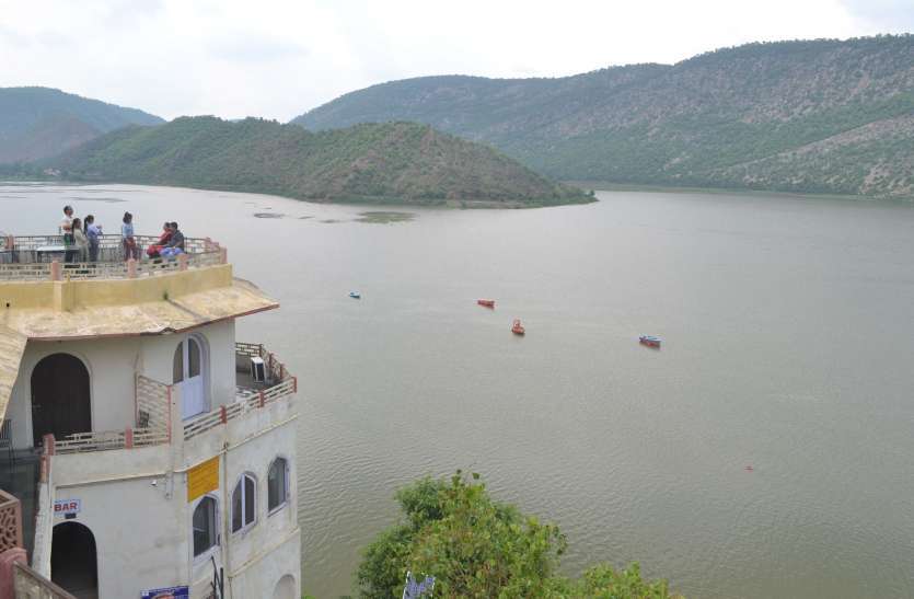 Married Women Dead Body Found In Siliserh Lake अलवर: तीन दिन से लापता विवाहिता का सिलीसेढ़ झील में शव मिला, परिजनों ने दहेज़ हत्या का मामला दर्ज कराया