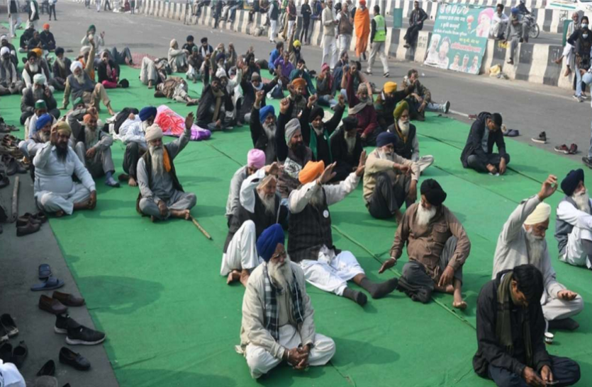 Ghazipur Border पर क्यों घट रही किसानों की संख्या? किसान नेताओं ने बताया कारण Ghazipur Border पर क्यों घट रही किसानों की संख्या? किसान नेताओं ने बताया कारण
