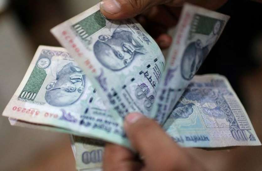 100_note.jpg राज्यों को बाजार से लेना पड़ रहा महंगा ऋण