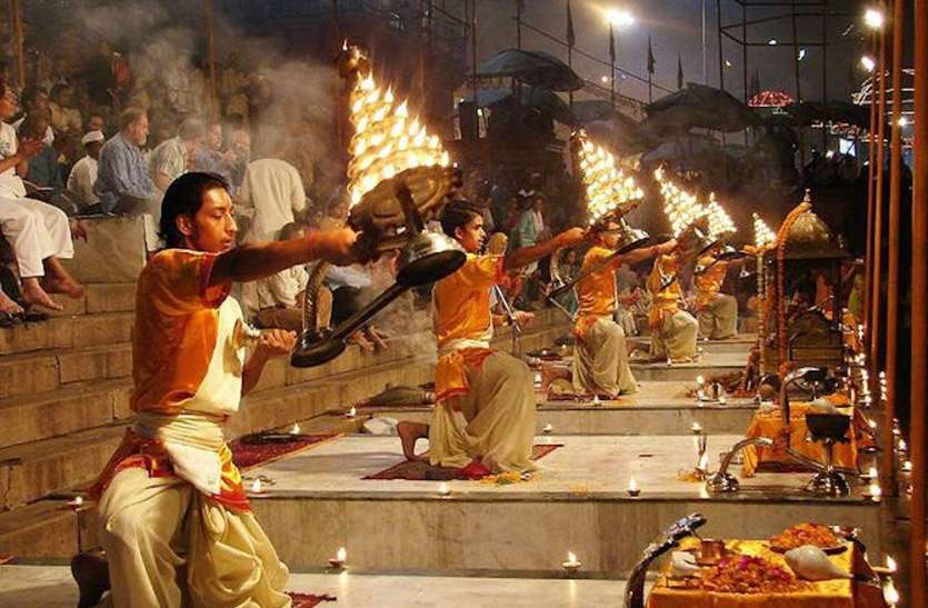 ganga_aarti_6701332_835x547-m.jpg अब काशी की तर्ज पर गंगा किनारे बसे इन शहरों में होगा गंगा आरती का आयोजन