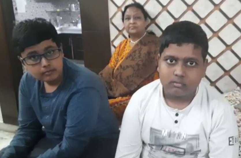 ghaziabad.jpg घर में सो रहे कारोबारी के परिवार को हथियार की नोक पर बंधक बना 15 लाख की डकैती