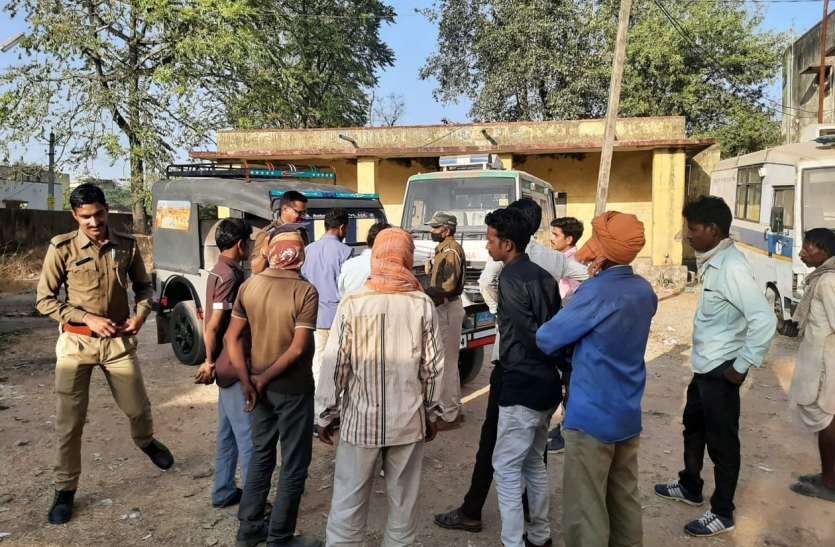 ममेरी बहन की गोली मार कर हत्या ममेरी बहन की गोली मार कर हत्या